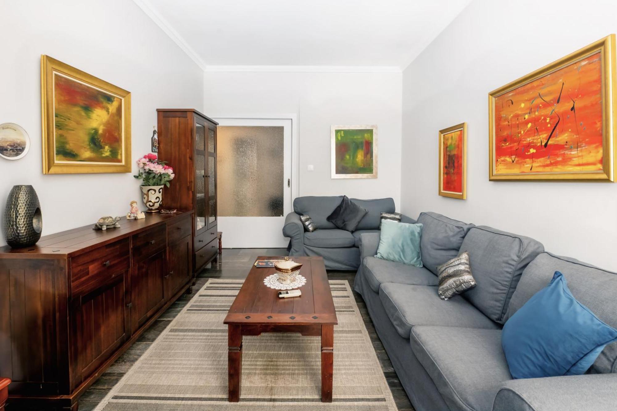 Appartement Charming & Authentic Gem - Walk To Port & Shops! à Patras Extérieur photo